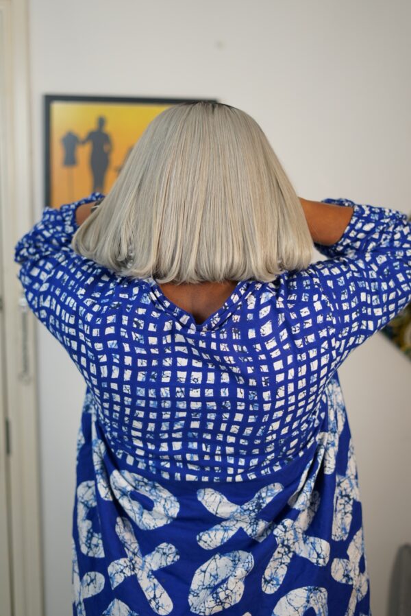 8-inch Silver Grey Fringe Bob Wig - Image 3